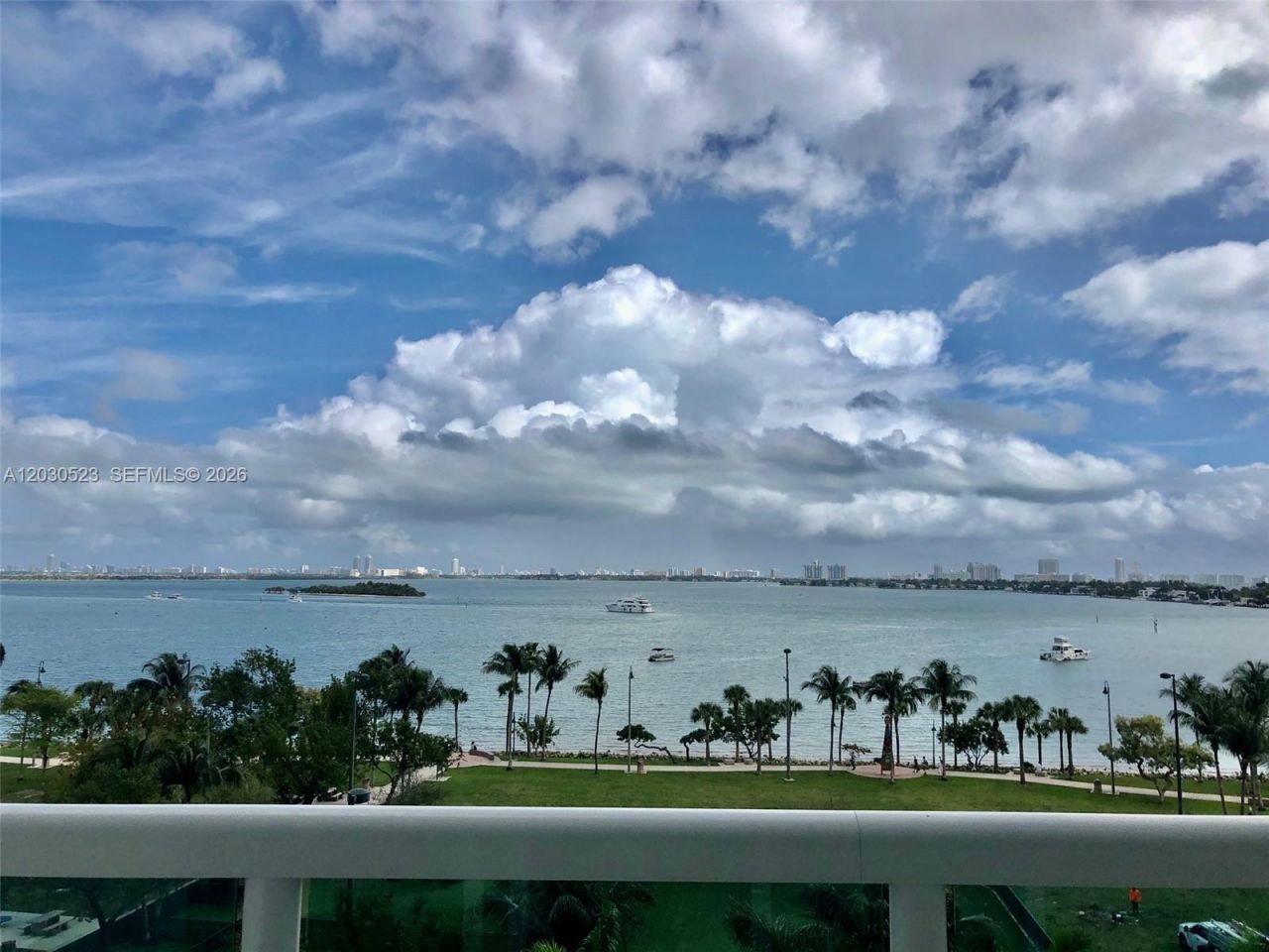 1800 N Bayshore Dr, Unit 605, Miami, FL 33132 Photo