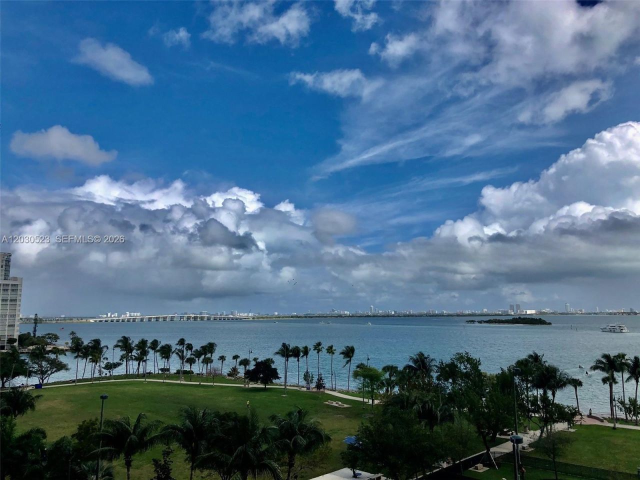 1800 N Bayshore Dr, Unit 605, Miami, FL 33132 Photo