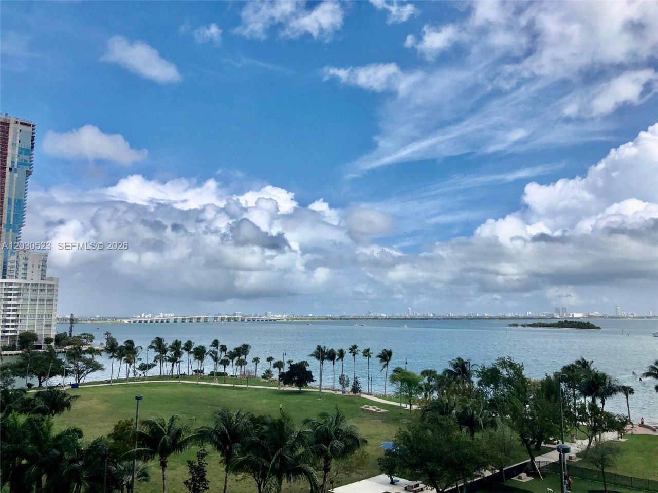 1800 N Bayshore Dr, Unit 605, Miami, FL 33132 Photo