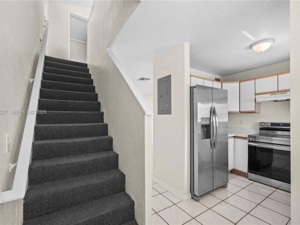413 SE 22nd St , Unit A, Fort Lauderdale, FL 33316