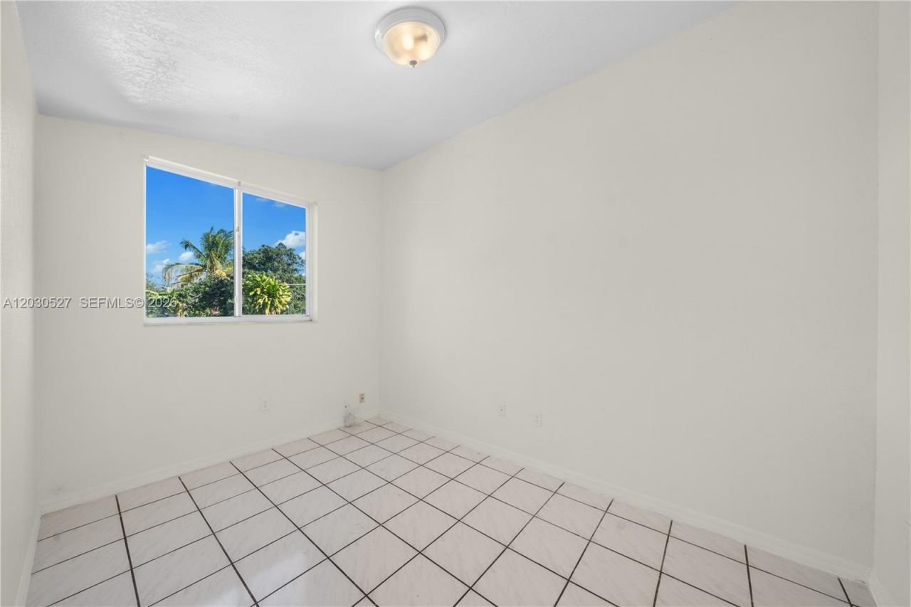 413 SE 22nd St , Unit A, Fort Lauderdale, FL 33316 Photo