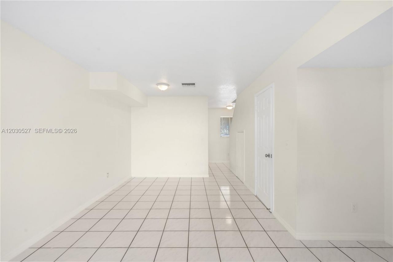 413 SE 22nd St , Unit A, Fort Lauderdale, FL 33316 Photo