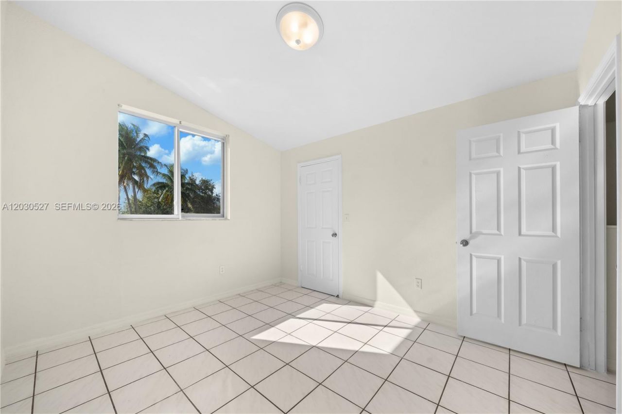 413 SE 22nd St , Unit A, Fort Lauderdale, FL 33316 Photo