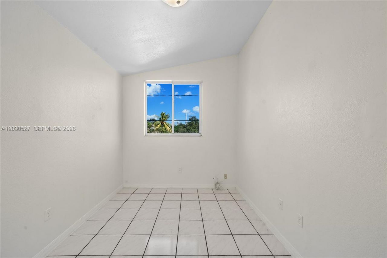 413 SE 22nd St , Unit A, Fort Lauderdale, FL 33316 Photo