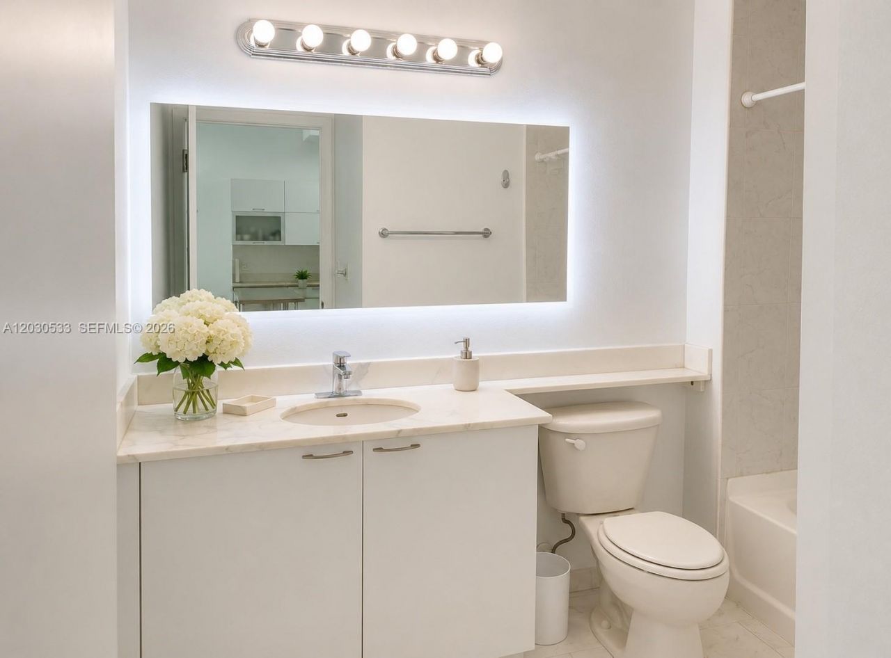 234 NE 3rd St, Unit 905, Miami, FL 33132 Photo