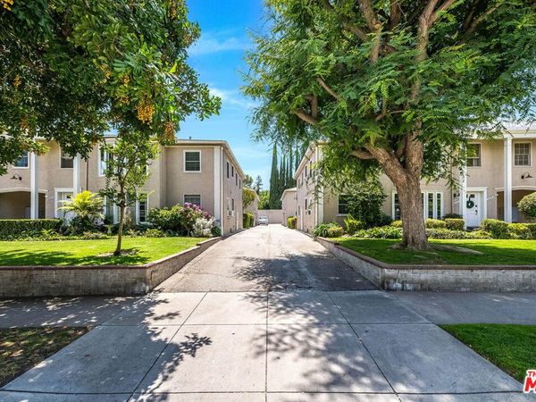 15224 1/2 Dickens Street, Sherman Oaks, CA 91403