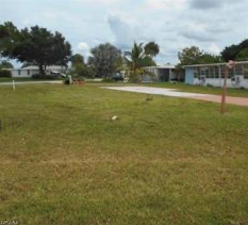 501 Riviera Blvd W, Naples, FL 34112 Photo