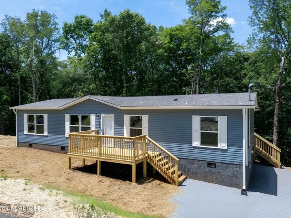 523 Smokey Drive, Loudon, TN 37774