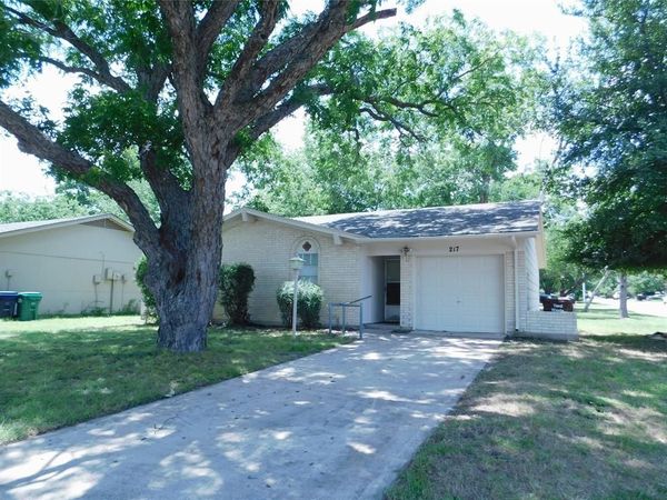 217 Mockingbird Lane, Denton, TX 76209