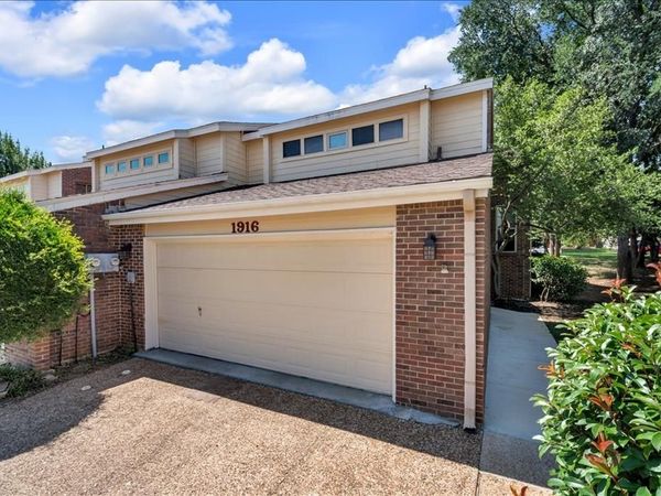 1916 Shorewood Drive, Grapevine, TX 76051