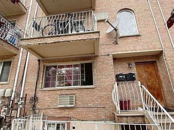 18007 90th Avenue , Jamaica, NY 11432
