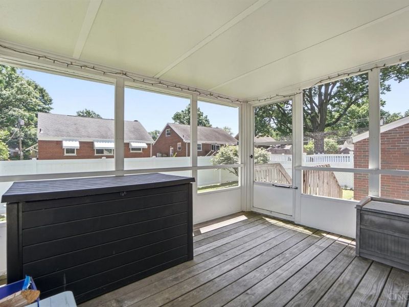 7808 Quarter Maine Avenue, Deer Park, OH 45236 Photo 27