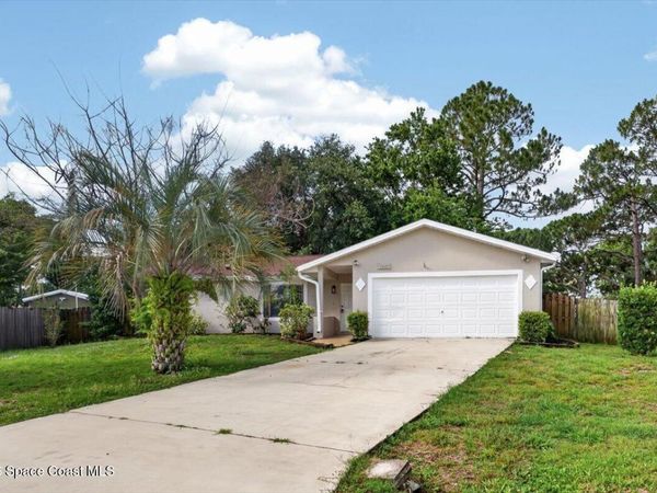1582 Giles Street NW , Palm Bay, FL 32907