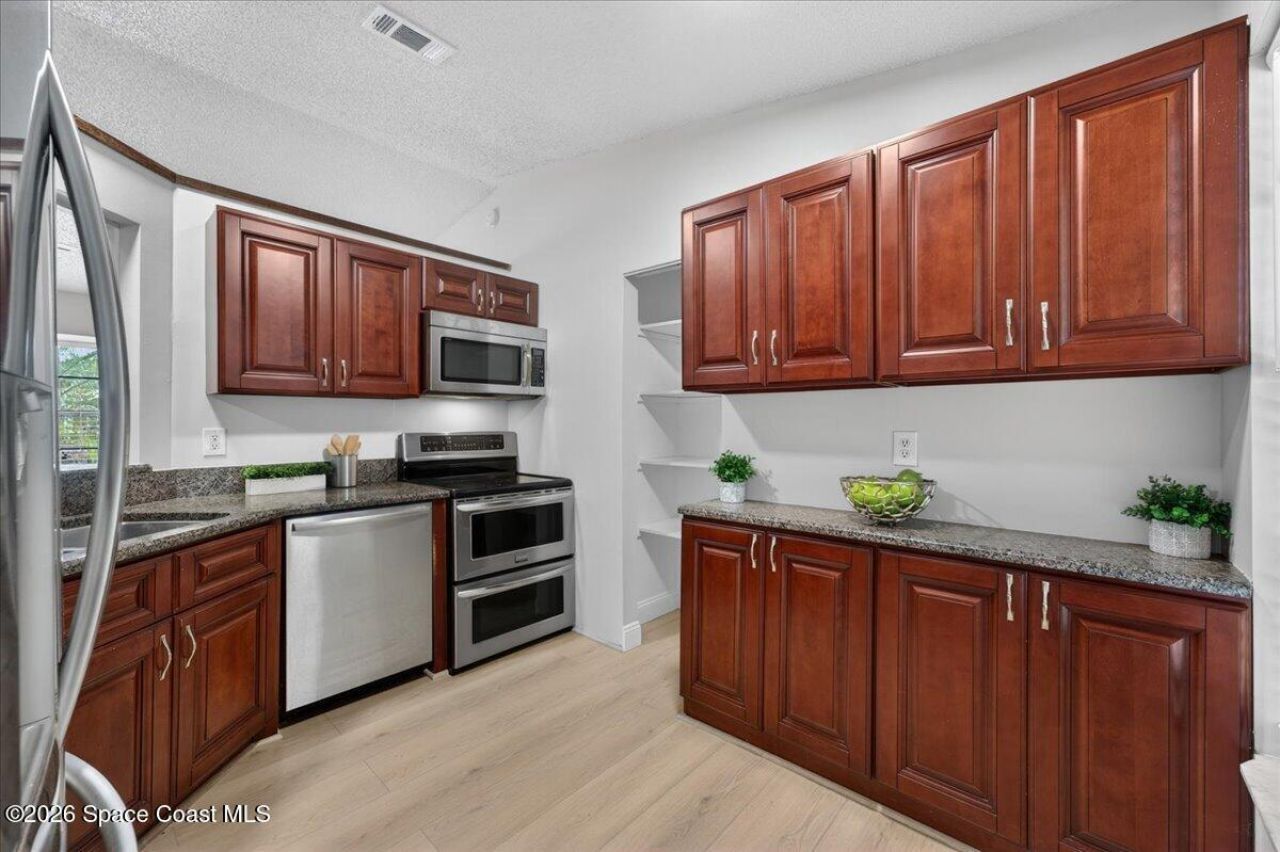 1582 Giles Street Nw, Palm Bay, FL 32907 Photo