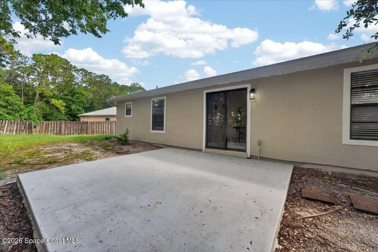 1582 Giles Street Nw, Palm Bay, FL 32907 Photo