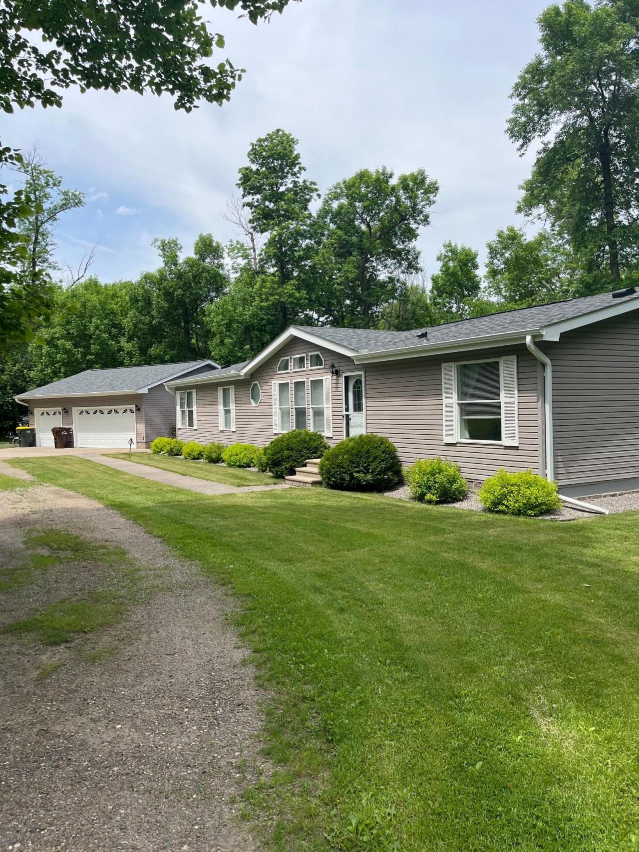 7290 83rd Street NE, Monticello, MN 55362