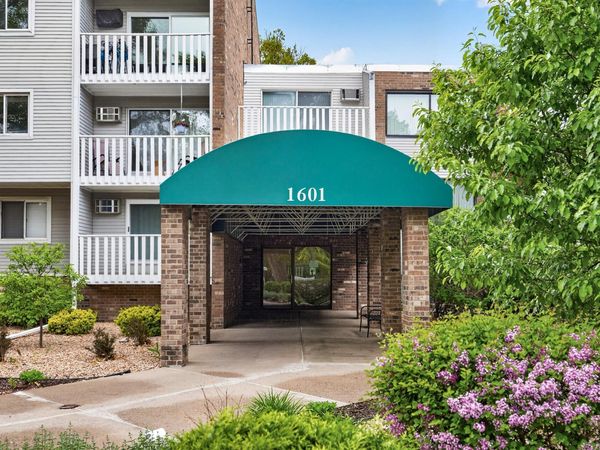 1601 N Innsbruck Drive , Unit 379, Fridley, MN 55432