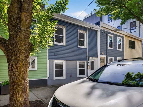 31 Everett St, Boston, MA 02128