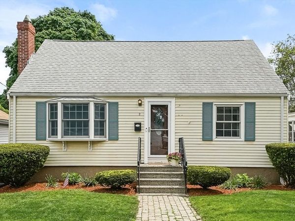 2 Johnson Ave, Peabody, MA 01960