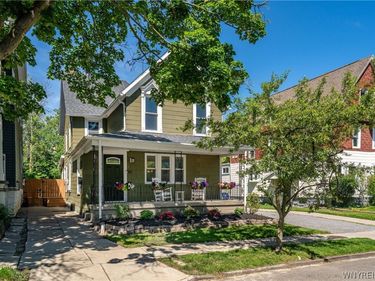 36 Abbottsford Place , Buffalo, NY 14213