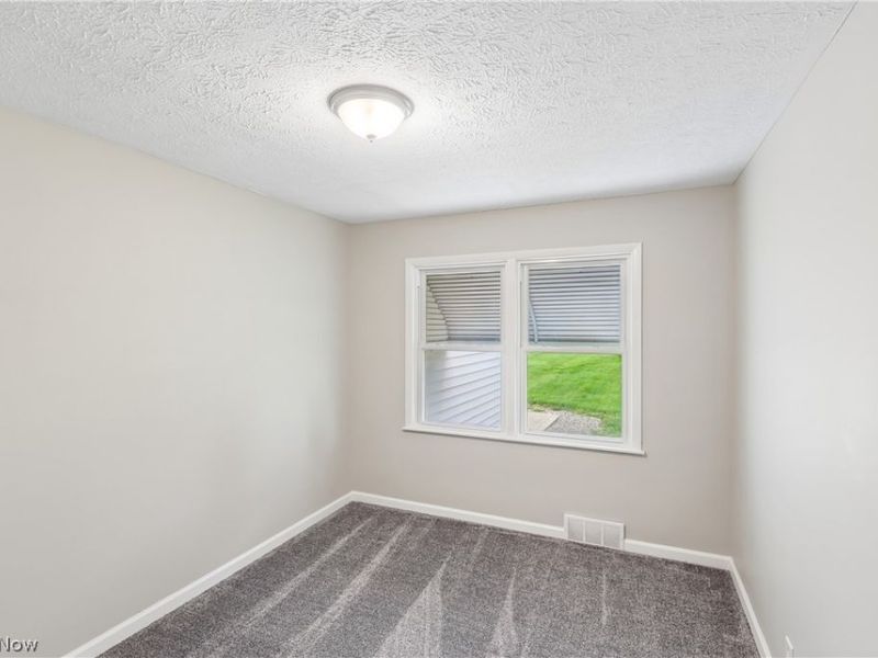 11605 Harold Drive, Cleveland, OH 44130 Photo 15