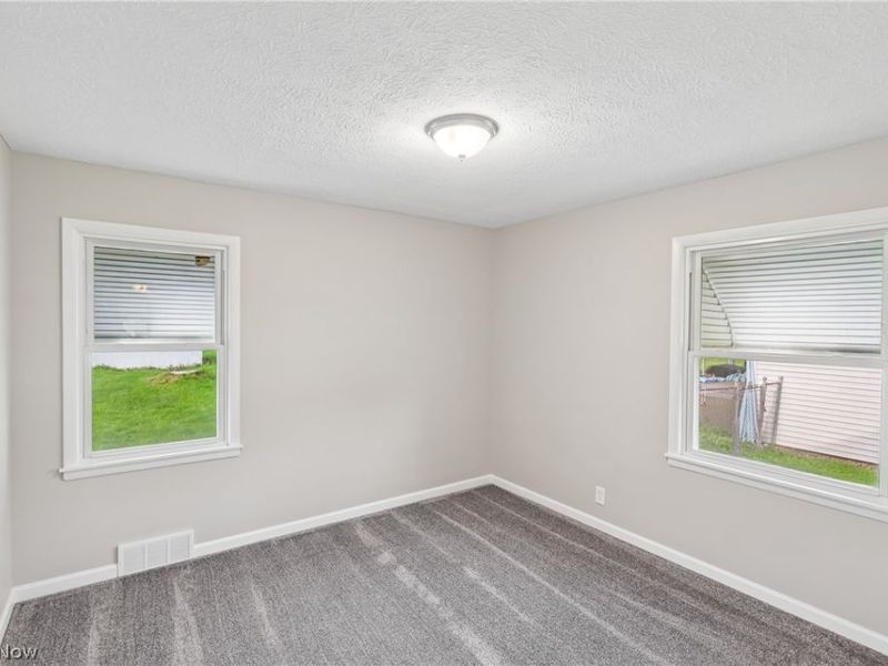 11605 Harold Drive, Cleveland, OH 44130 Photo 17