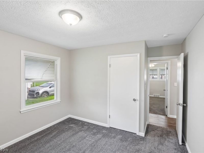11605 Harold Drive, Cleveland, OH 44130 Photo 18