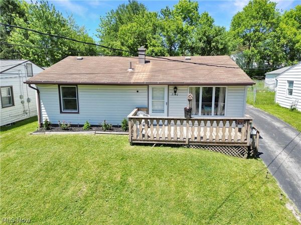 2340 Cherry Hill Avenue , Youngstown, OH 44509