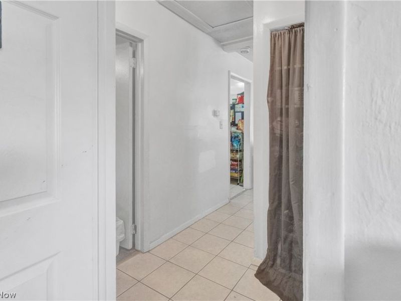 2340 Cherry Hill Avenue, Youngstown, OH 44509 Photo 9