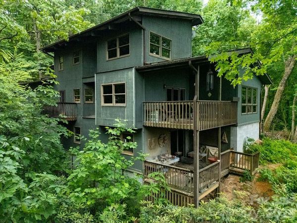 118 Little Bear Lane , Pisgah Forest, NC 28768