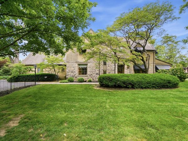 2279 Arlington Avenue , Upper Arlington, OH 43221