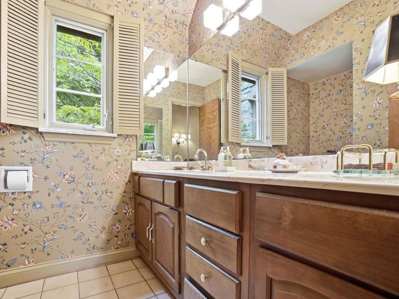 2279 Arlington Avenue, Upper Arlington, OH 43221 Photo 32