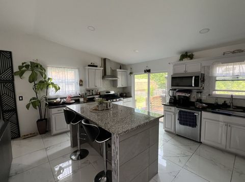 Main Photo