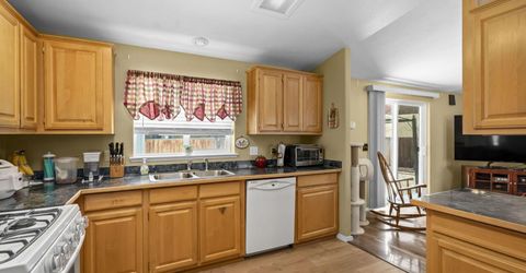 7651 Diamond Pointe Way, Reno, NV 89506 Photo