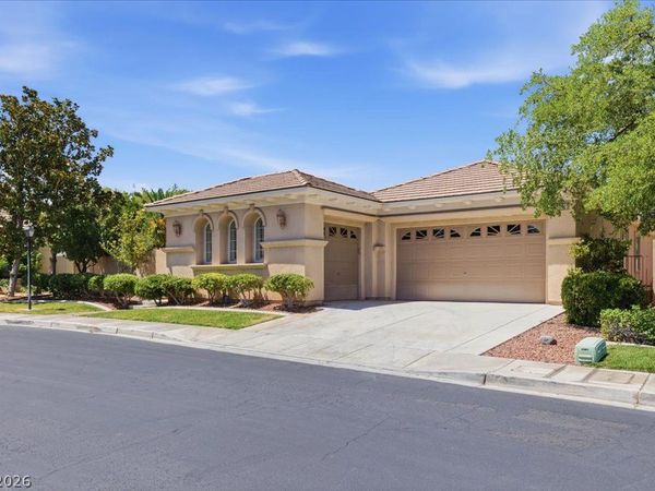 10860 Sterling Forest Avenue , Las Vegas, NV 89135