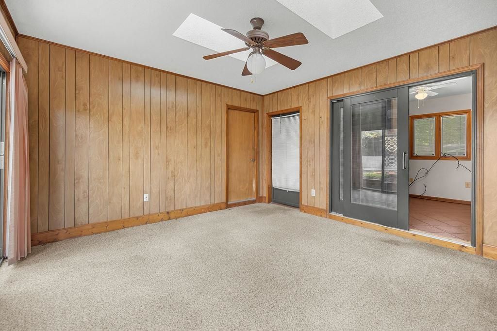 2204 Jefferson Circle  Photo 12