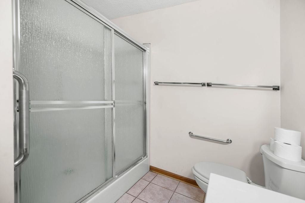 2204 Jefferson Circle  Photo 15