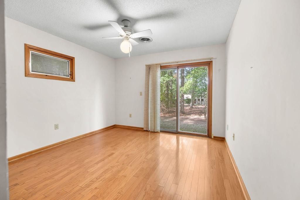 2204 Jefferson Circle  Photo 19