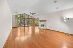 2204 Jefferson Circle  photo 4