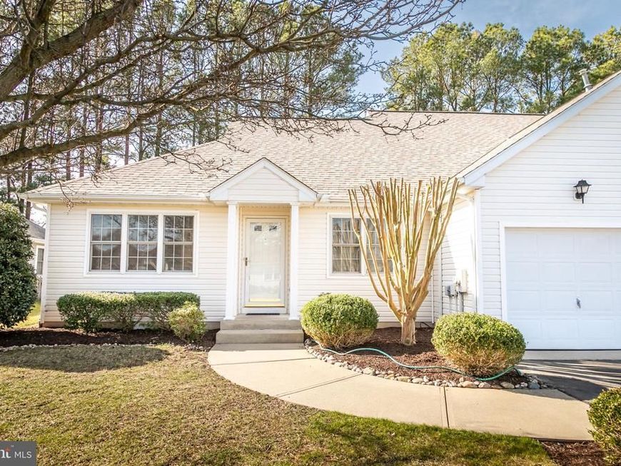 1048 E Schumaker Manor Drive, Salisbury, MD 21804 Main Photo