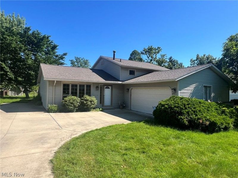 16244 Delmont Avenue, Strongsville, OH 44136 Photo 2