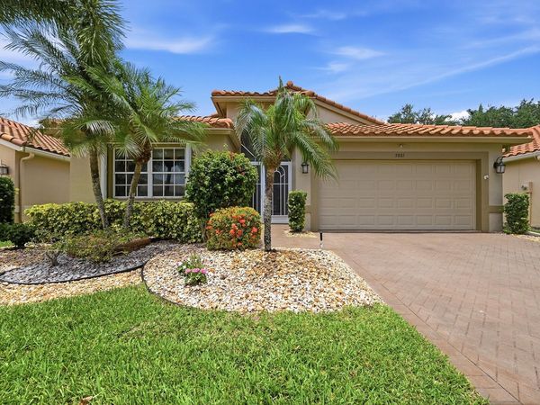 5081 Glenville Drive, Boynton Beach, FL 33437