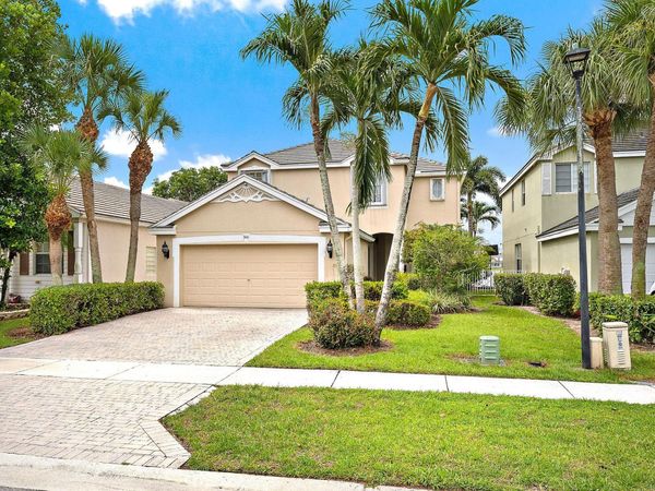 144 Berenger Walk, Royal Palm Beach, FL 33414