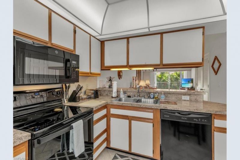 850 Elkhorn Court, Unit 224, Marco Island, FL 34145 Photo