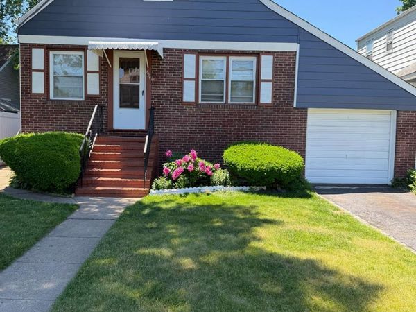 624 Chandler Avenue , Roselle, NJ 07203