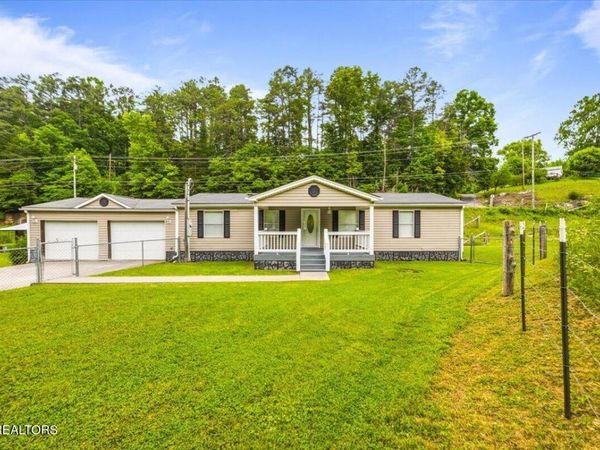 123 Sweat Lane, LaFollette, TN 37766