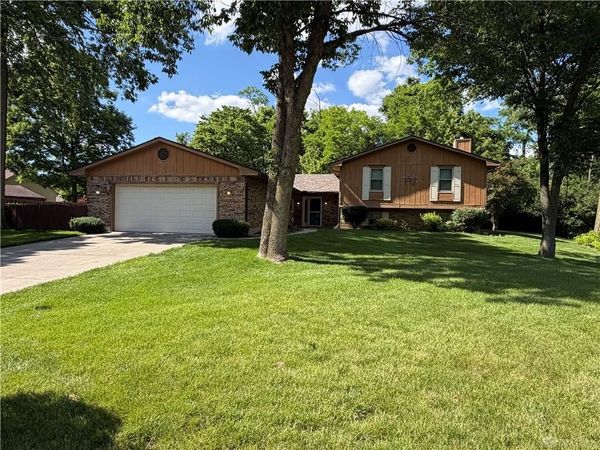2709 Pine Valley Court, Butler Township, OH 45414