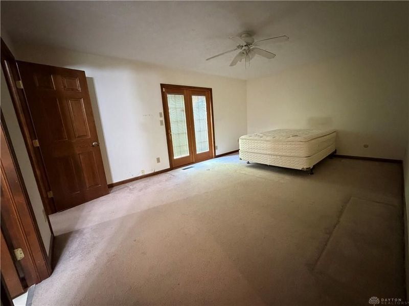 2709 Pine Valley Court, Butler Township, OH 45414 Photo 10