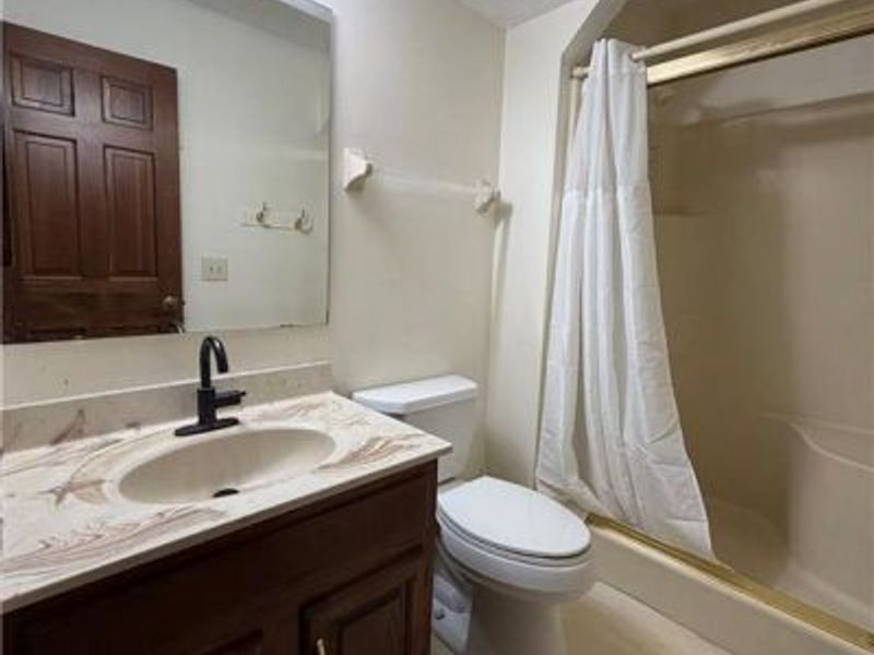 2709 Pine Valley Court, Butler Township, OH 45414 Photo 9