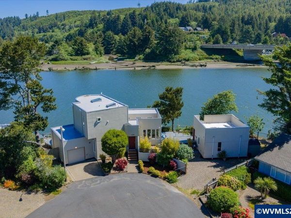 9180 Keys Pl, Gleneden Beach, OR 97388